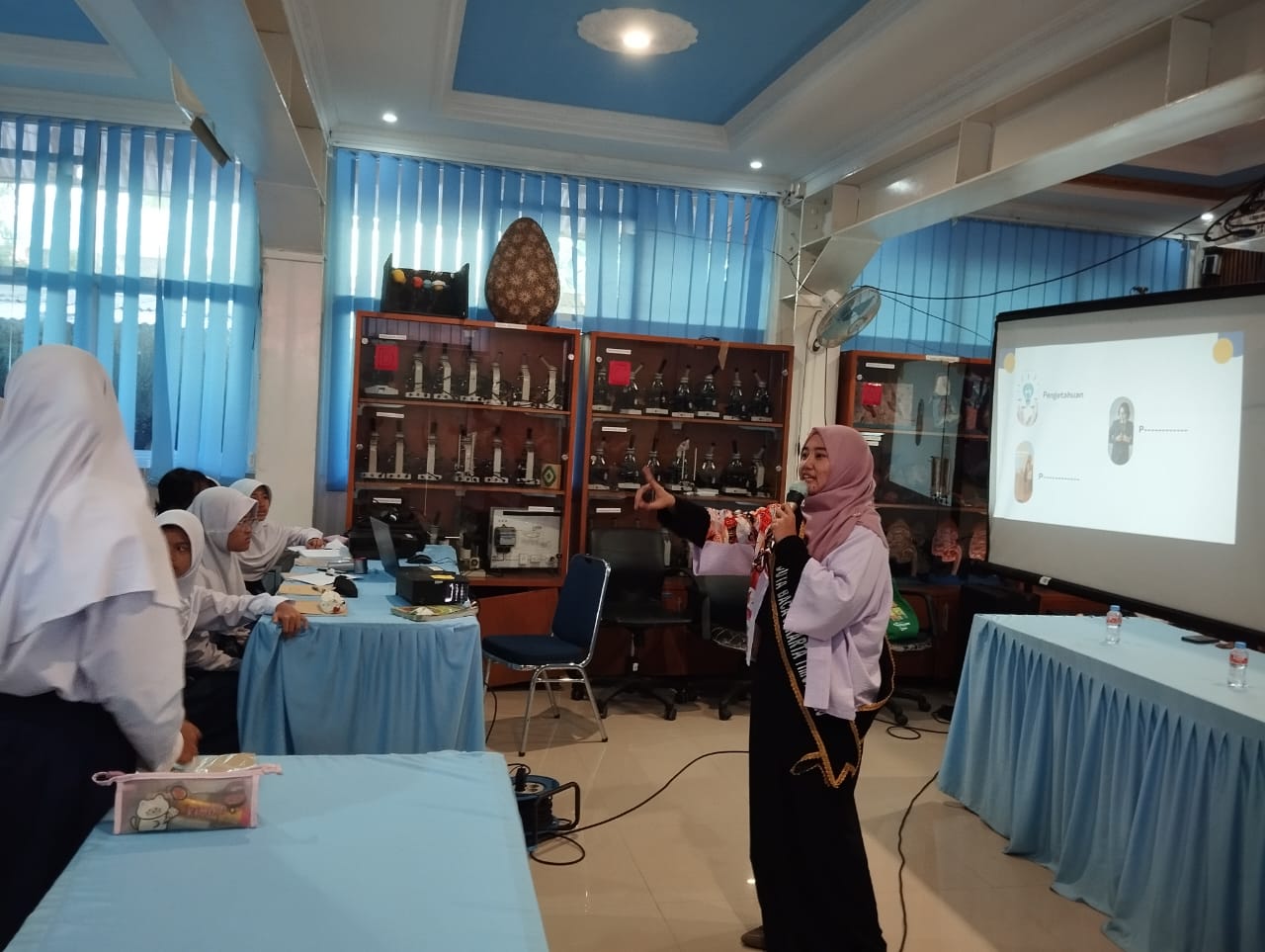 KELANA : Kelas Literasi Dan Narasi Di SMP Negeri 272 Jakarta Bersama Duta Baca Jakarta Timur